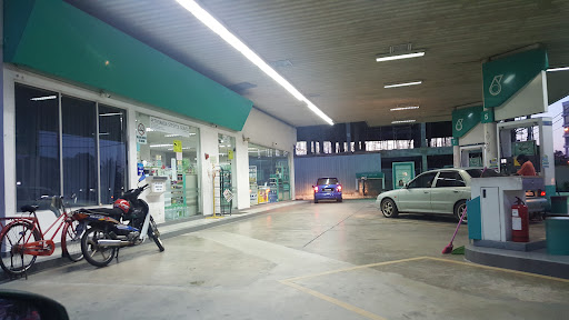 PETRONAS KM 5 Jalan Sultan Yahya Petra PETRONAS KM 5 Jalan Sultan Yahya Petra