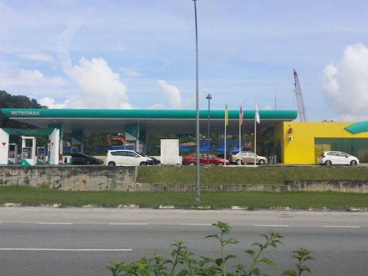 Petronas terbaik di Kampung Baharu Nilai 1 petronas terbaik di kampung baharu nilai