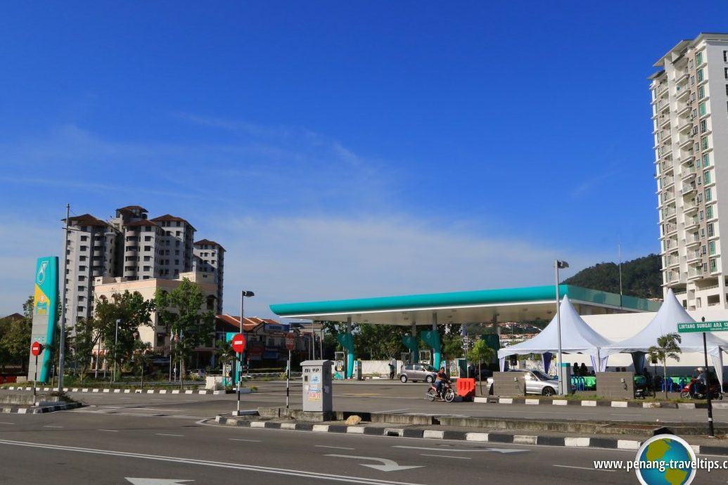 Petronas terbaik di Kampung Sungai Ara 1 petronas terbaik di kampung sungai ara