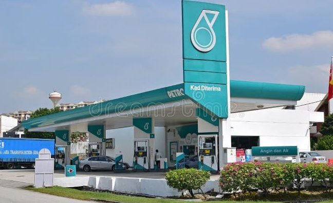 Petronas Terbaik di Permatang Kuching 1 petronas terbaik di permatang kuching