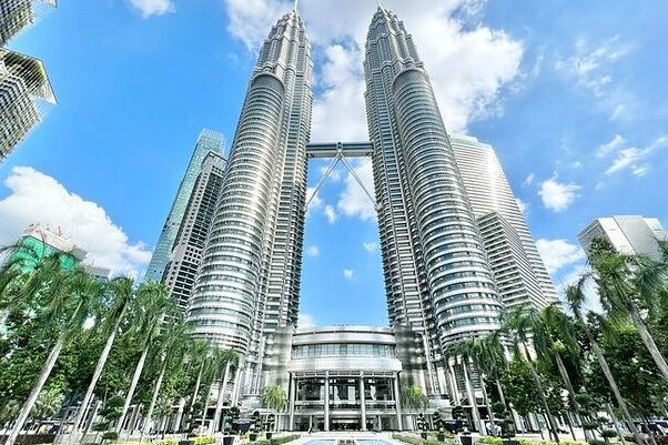 Petronas Terbaik di Taman Rajawali 1 petronas terbaik di taman rajawali